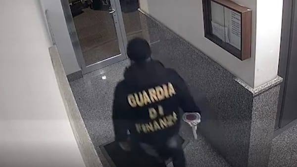 finti finanzieri rapinano Pignataro Maggiore