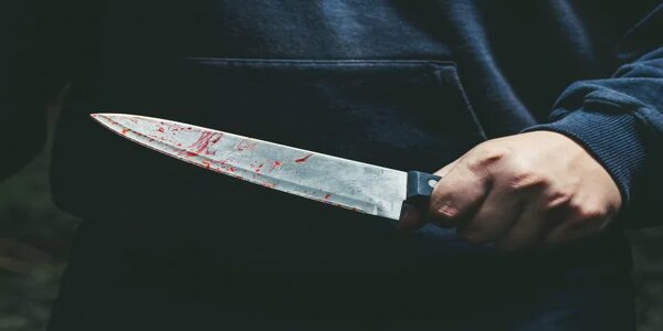 Salerno accoltella moglie suicidio
