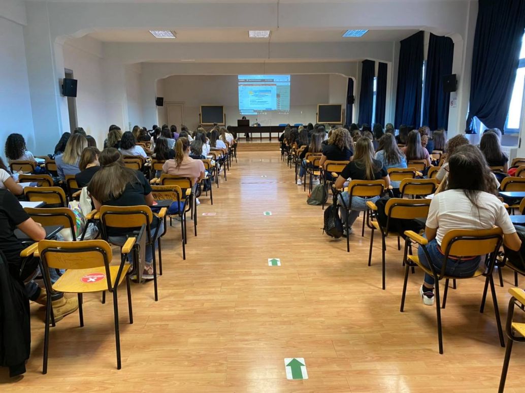 IL PROGETTO. Lavorare con i giovani e per i giovani:  il futuro in Italia degli Youth Workers