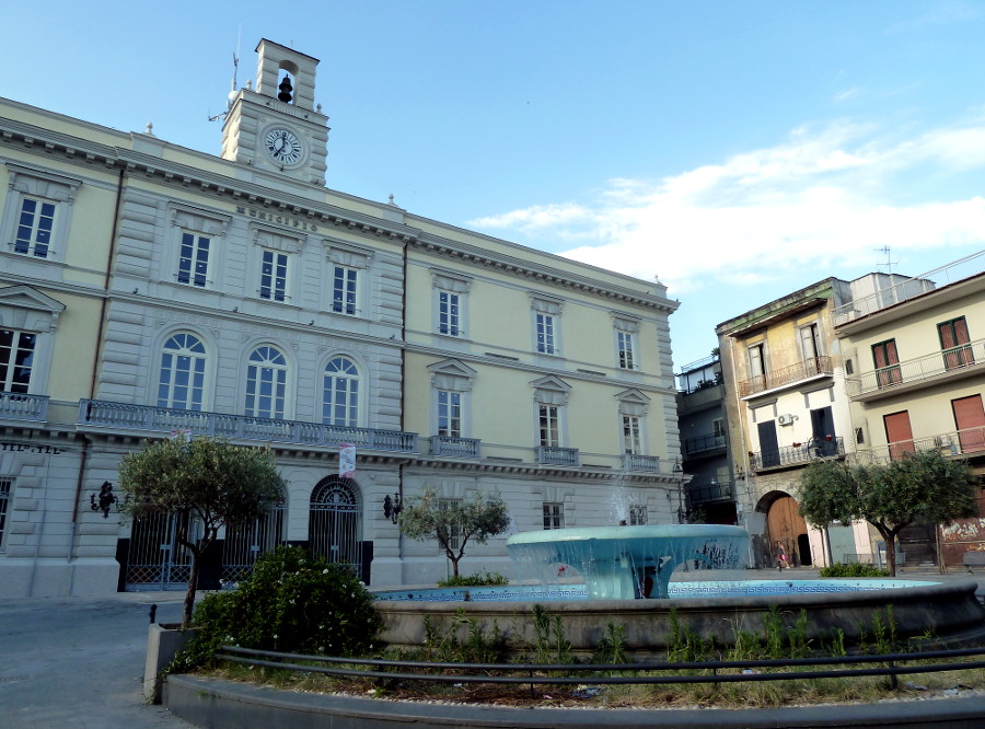 Afragola, partita la girandola di nomi che corrono per diventare sindaco