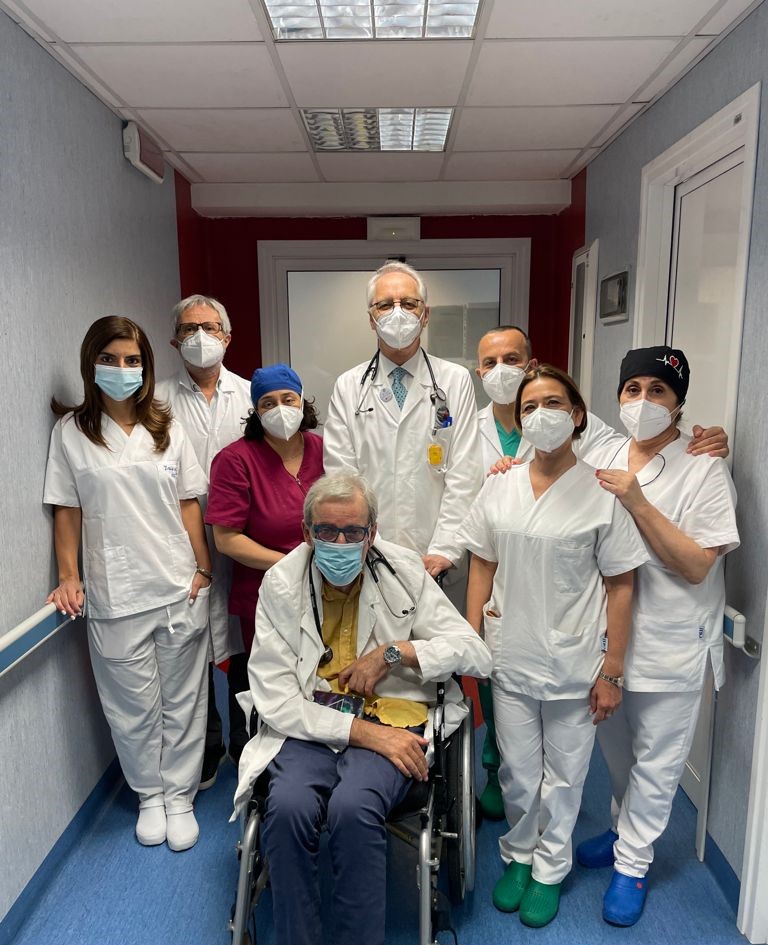 Frattamaggiore, nonnina di 100 anni colta da infarto: salvata dall’equipe di cardiologia del San Giovanni di Dio
