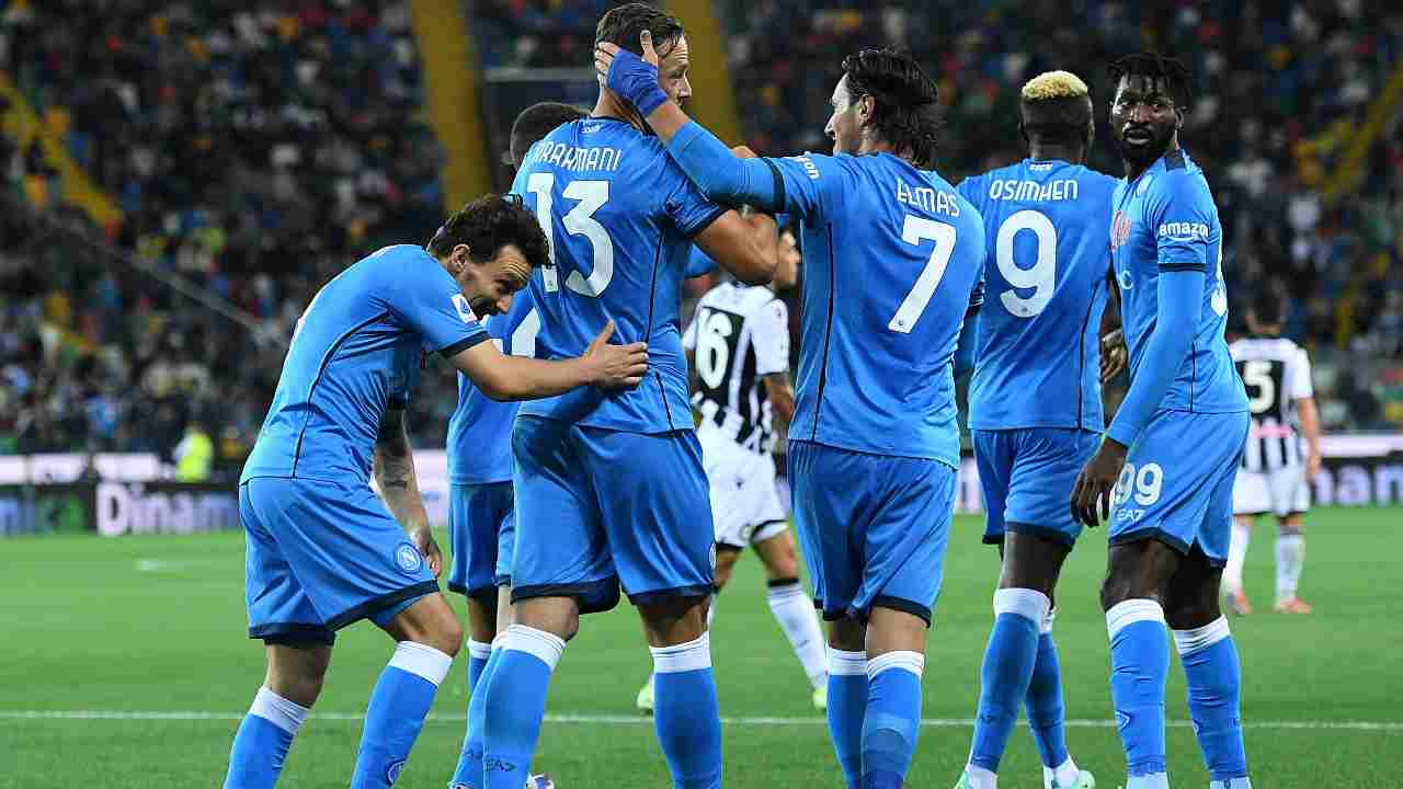 Il Napoli vince e convince: Udinese battuta e primato in campionato