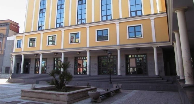 Frattamaggiore, Consiglio comunale produttivo dopo 20 anni adottato il nuovo regolamento edilizio e nasce l’Azienda speciale per la gestione dei servizi sociali
