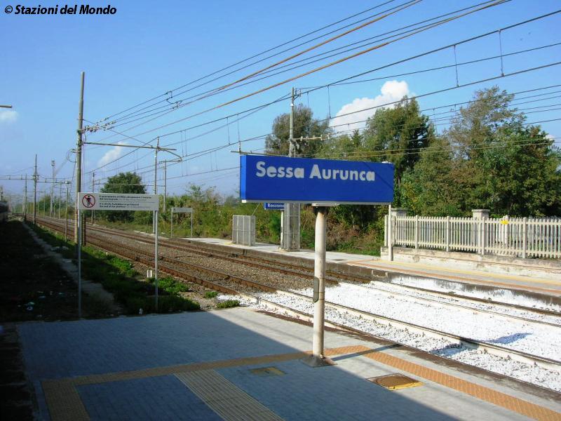 Stazione ferroviaria di Baia Domizia,i sindaci della zona chiedono
