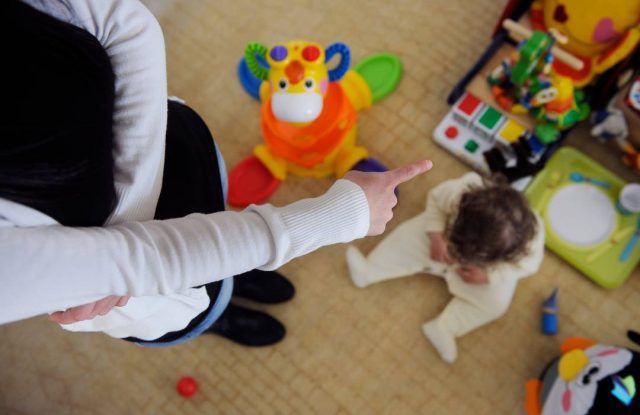 Casapulla, maestre arrestate per maltrattamenti a bambini di un asilo