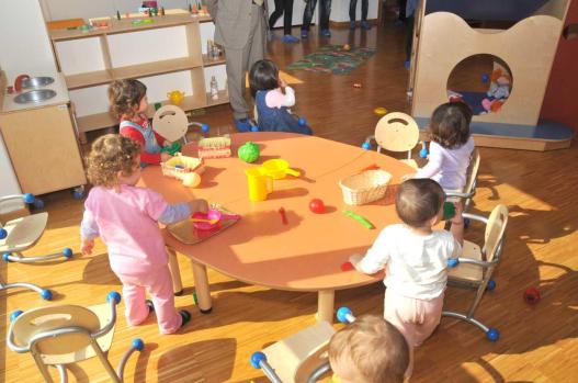 Casapulla, lunedì interrogatorio per le maestre della scuola lager