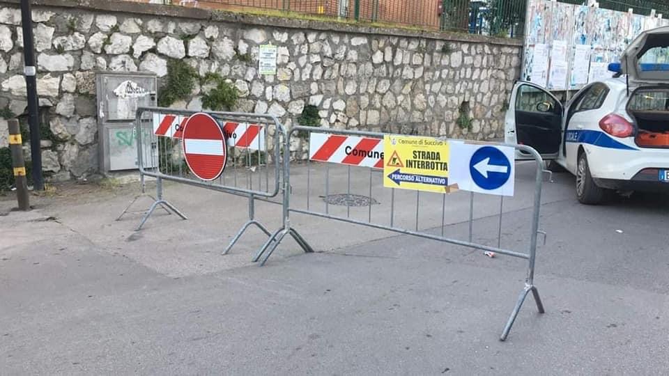 Succivo, il Sindaco chiude Corso Atella causa rischio crollo