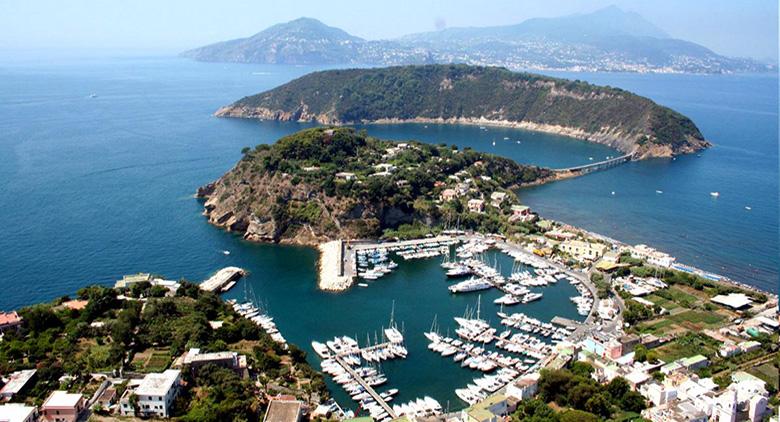 Procida capitale della cultura 2022, Vivara va acquisita al patrimonio dello stato