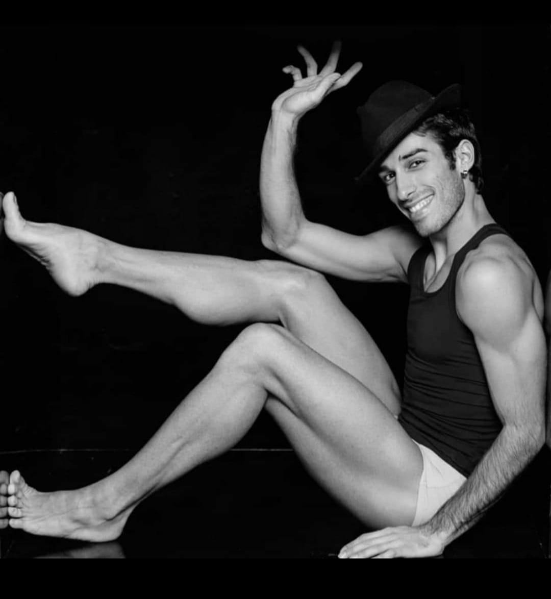 Francesco Scarpato un giovane frattese che danza da solista al Teatro nazionale di Praga