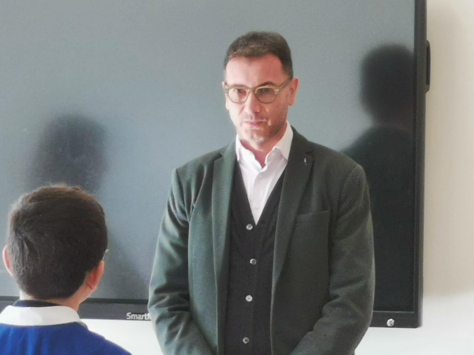 A Sant’Antimo gli alunni interrogano il Sindaco , che risponde in diretta