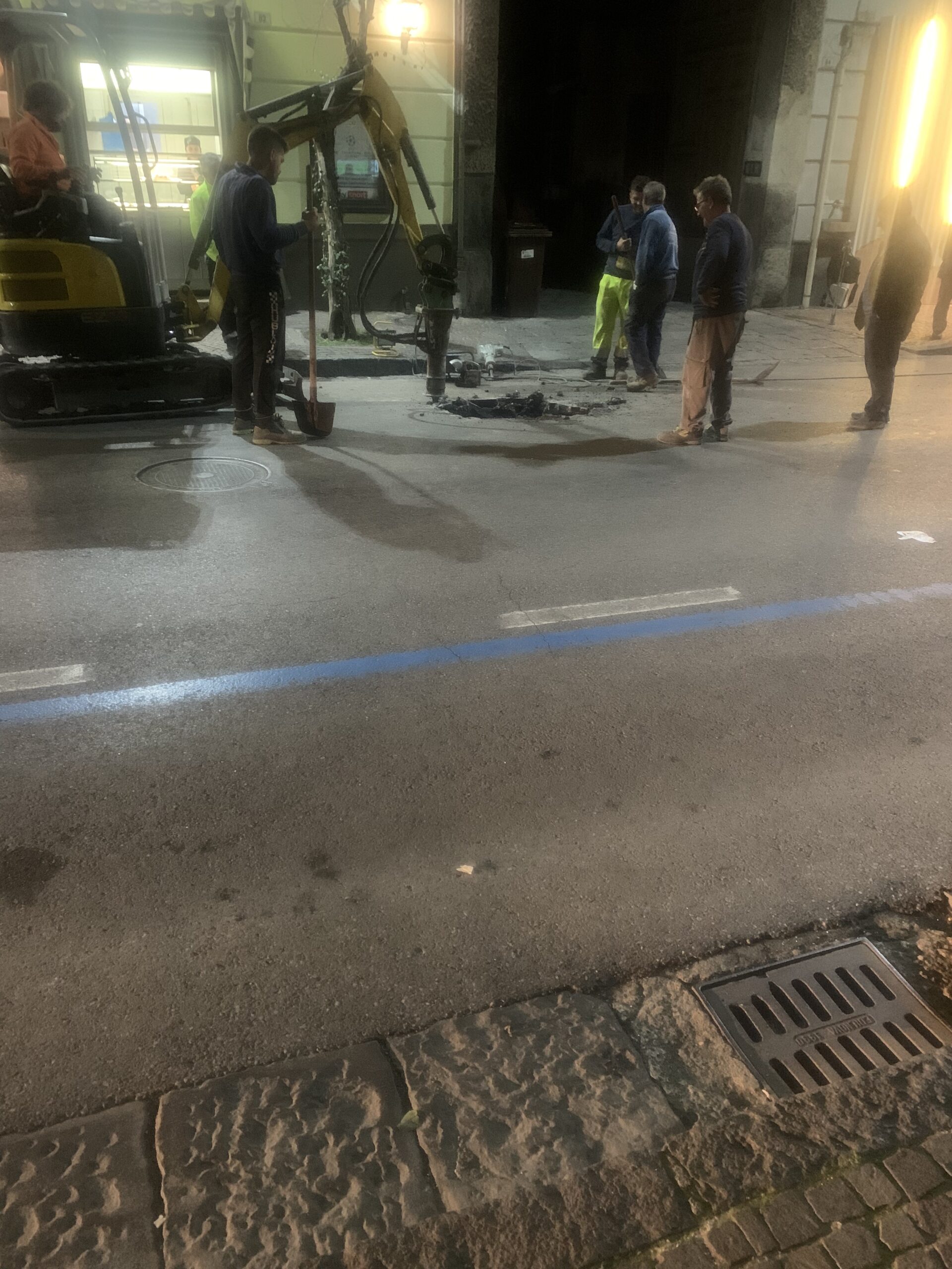 Frattamaggiore, nella notte rientra l’emergenza idrica, ma sgombero per le famiglie
