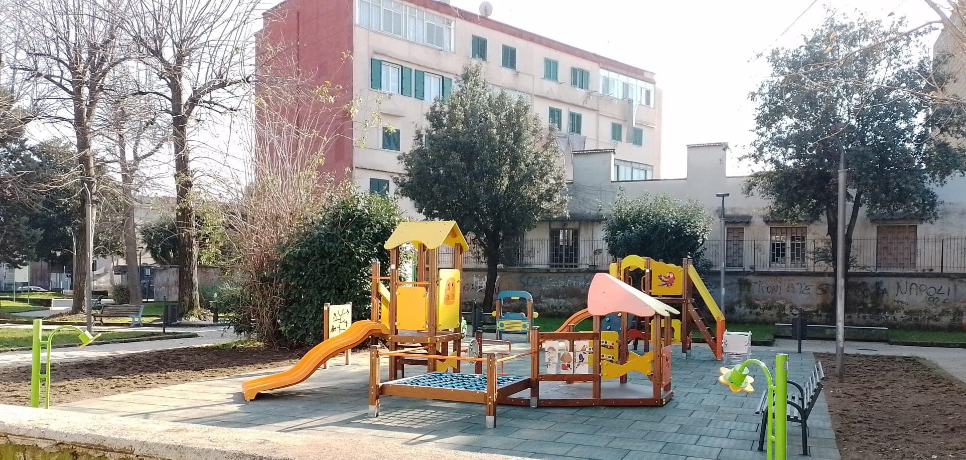 Caivano, taglio del nastro per l’area giochi della villa comunale “Falcone e Borsellino”
