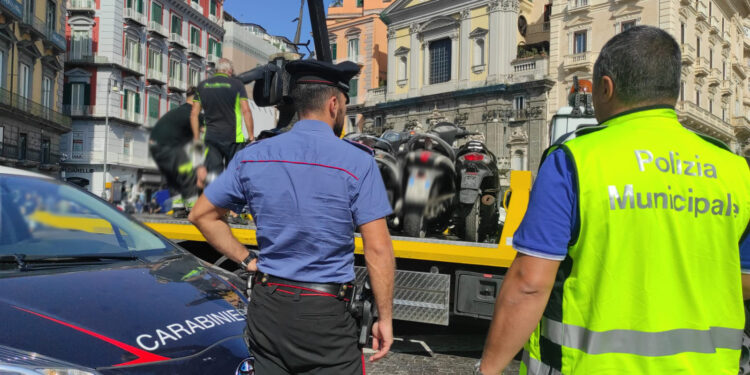 Vomero, movida a mano armata di coltelli