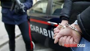 Torre del Greco, una coppia trovati con la droga e contanti