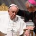 Papa Francesco ammette di non stare bene