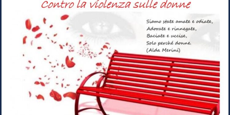 Frattamaggiore, I Lions donano una panchina rossa alla città