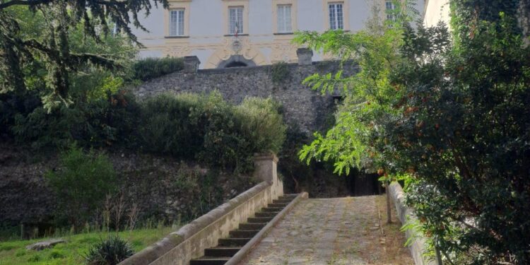 Ottaviano, partono Sabato i mercatini natalizi al Palazzo Mediceo