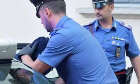 Napoli , zona Chiaia , arrestato topo di appartamento, Del Prete