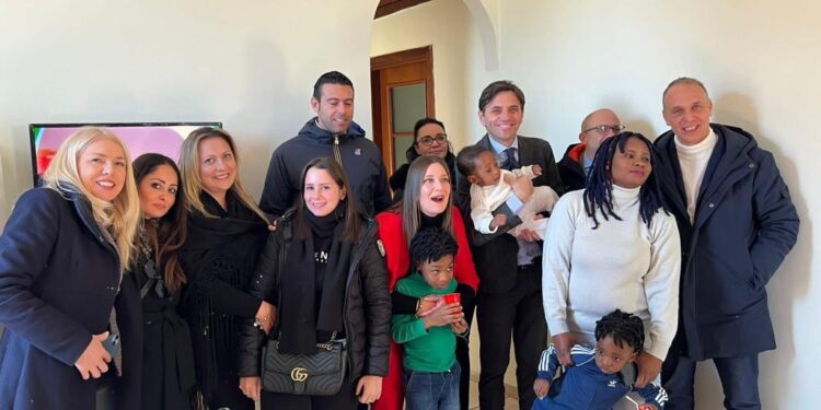 Ercolano , assegnato un bene confiscato alla camorra , ad una famiglia di rifugiati
