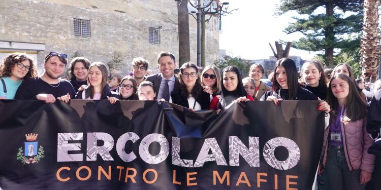 Ercolano in marcia il 7 dicembre contro il racket