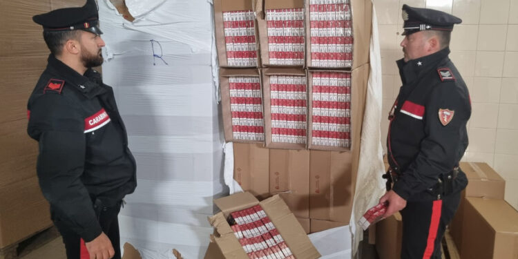 Giugliano, maxi sequestro di sigarette, 123 Mila pacchetti