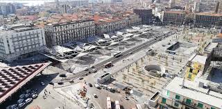 Piazza Garibaldi, donna trascinata a terra per un cellulare
