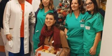 Giovanna SANNINO di Mare Fuori, regala un sorriso ai bambini del Santobono e San Giovanni di Dio
