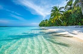 Napoli , rientra dalle Maldive e finisce ai domiciliari
