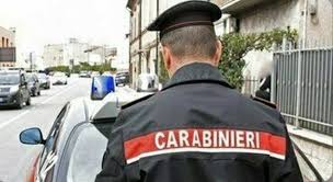 San Pietro a Patierno, getta droga dal balcone sospettava un blitz dei Carabinieri