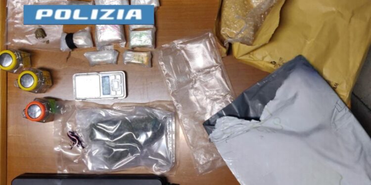 Forio d’Ischia, droga in casa di un 31enne