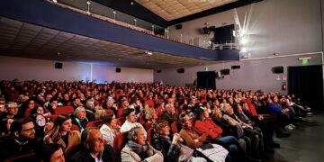 Frattamaggiore, Sold out al Teatro De Rosa con Biagio Izzo