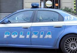 Napoli, centro storico arrestato algerino per assegni a vuoto nel Qatar