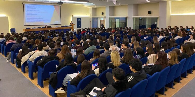 UNIVERSITA’. Da Giurisprudenza ad Economia: in Campania già a Marzo i test d’ingresso