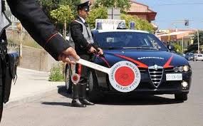 Crispano, 14enne con droga in tasca sperona auto dei Carabinieri