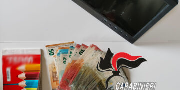 Ercolano, soldi droga e microcamere, arrestato