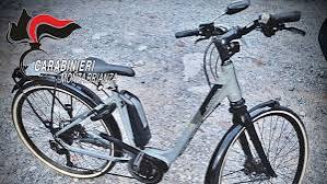 Vico equense, ruba bici elettrica ma si da alla fuga ma in volata viene preso dai Carabinieri