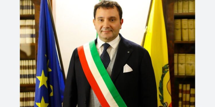 Afragola , Pannone azzera la giunta comunale