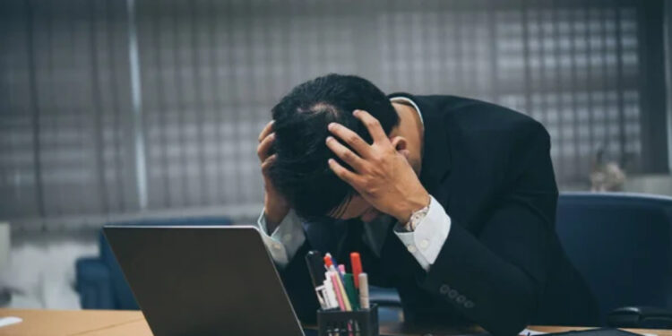 Cina , l’infelicita’ giustifica l’assenza dal lavoro per giusta ragione