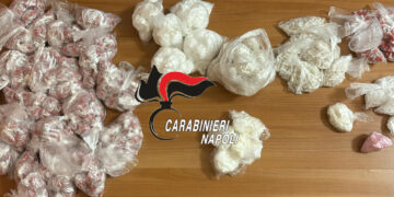 Napoli, Piscinola , trovati 8 kg di droga, arresti