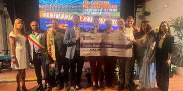 Pink elephant, associazione di artisti frattesi trionfa a Padula