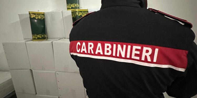 Caivano, sequestrata una tonnellata di olio contraffatto