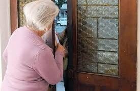 Pianura, falso avvocato tenta di truffare anziana, arrestata in Via Bovet