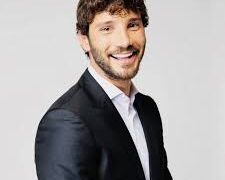 Stefano De Martino prende il posto di Amadeus ad Affari Tuoi