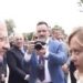 Caivano, Meloni a De Luca: “Presidente De Luca, sono la stronza della Meloni”. Gelo in platea.