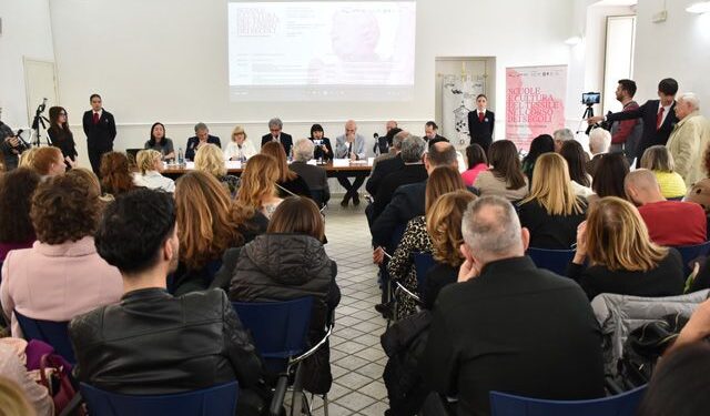 L’EVENTO. “Scuola e cultura del tessile, una storia che continua nel corso dei secoli”: forum all’istituto Isabella D’Este-Caracciolo