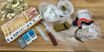Afragola, ai domiciliari per droga, viene trovata droga in casa sua