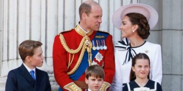 La prima uscita pubblica di Kate… la forma tiene , il pubblico apprezza