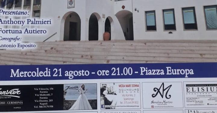 Antony Palmieri porta la moda in passerella a Sperlonga