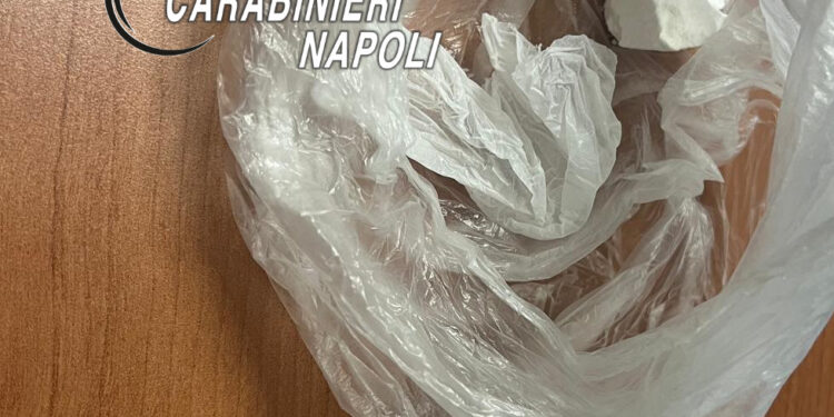 Meta di Sorrento, in sella alla moto , con dosi di cocaina a bordo