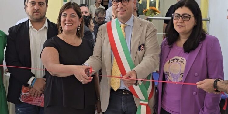 Casoria , inaugurata la rinnovata palestra della Palizzi